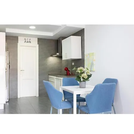 Coco Apartament. אל מדאנו